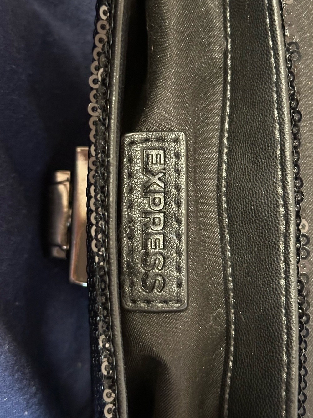 🖤 Express Bag - Picture 5 of 7
